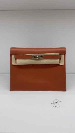 Pre-Owned/ Preloved/ Second Hand Hermes Kelly Danse Evercolour, Bag in Blush, Rose Jaipur interior, Palladium Hardware Color, 22 x17 x7cm Size, Front View