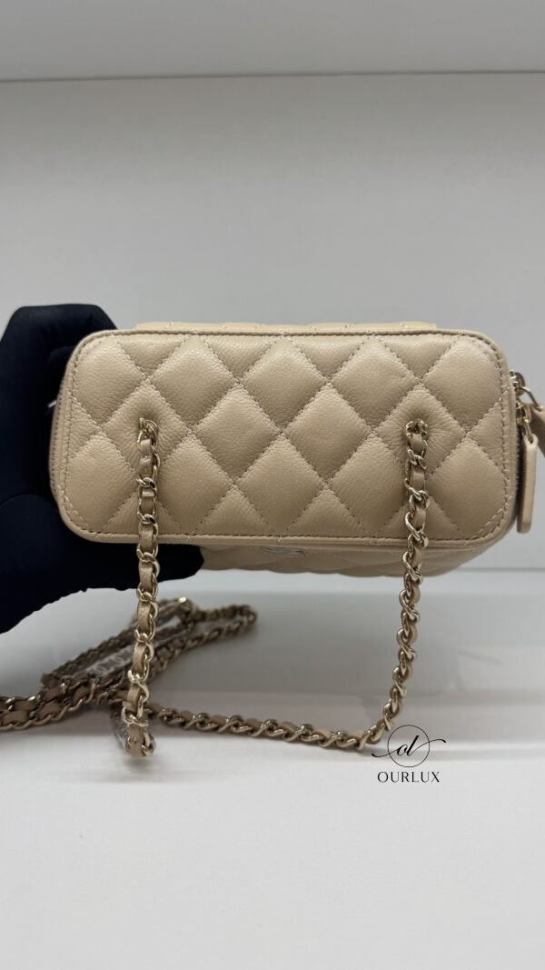 Chanel | (Unused) Cavair Vanity CC chain 22S