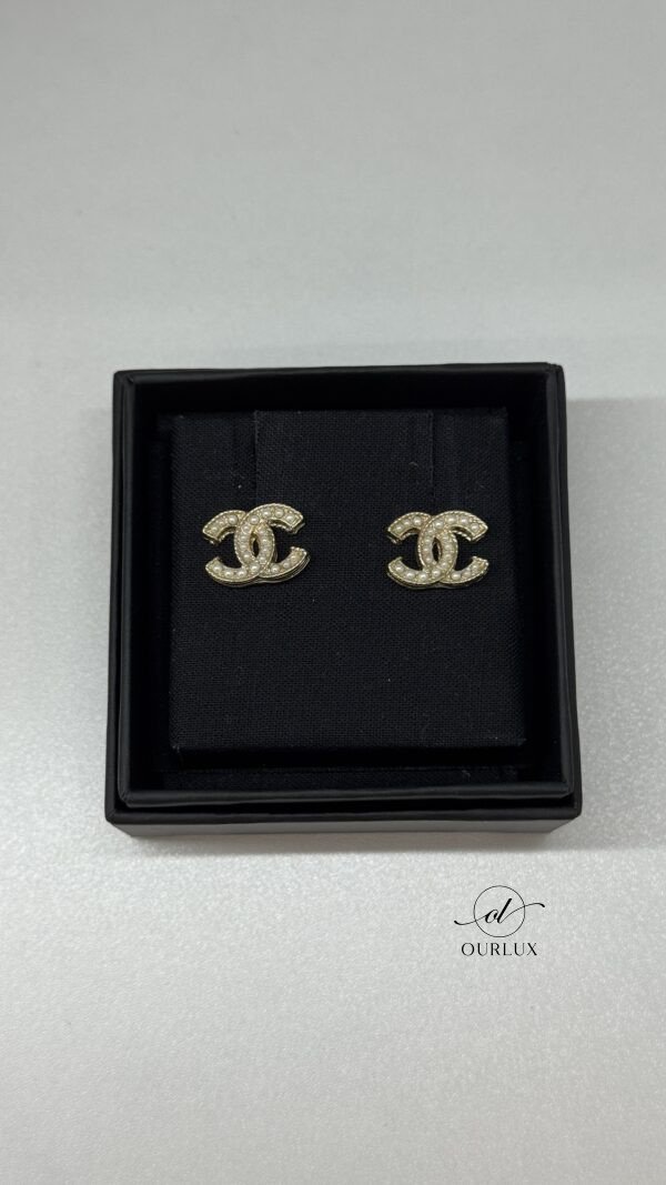 Chanel | Chanel CC Pearl Earrings