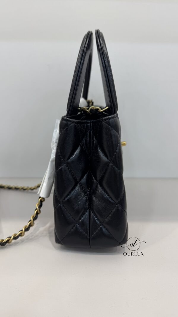 Chanel | *June BN* Chanel Kelly Top Handle Small Mini