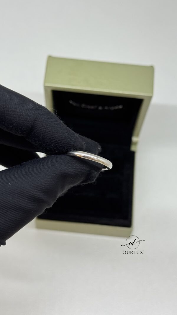 Van Cleef & Arpels (VCA) | Tendrement Wedding Band