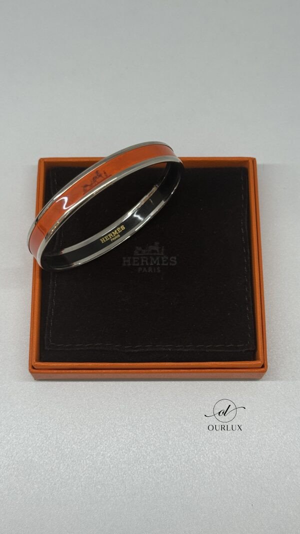 Pre-Owned/ Preloved/ Second Hand Hermes Uni Bangle, Bracelet in Orange, Palladium (Silver) Hardware Color, 65 (20.4cm Circumference) Size, Front View