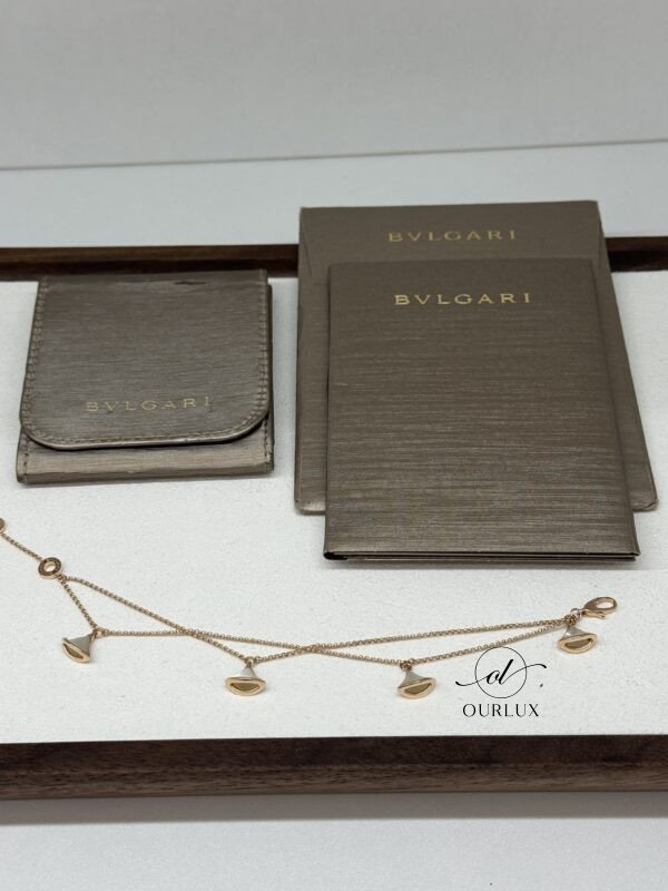 Pre-Owned/ Preloved/ Second Hand Bulgari (Bvlgari) Divas’ Dream 4 Motif Mother Of Pearl Bracelet (Rare!), Bracelet in Rose Gold Color, SM (15-17.5cm) Size, Front View