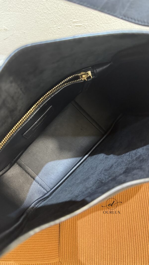 Saint Laurent (YSL) | Le 5 A 7 Hobo Tote Bag