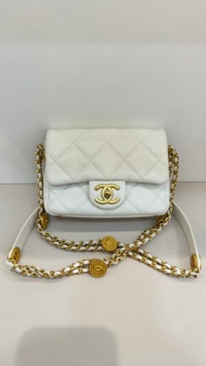 Pre-Owned/ Preloved/ Second Hand Chanel 22A Caviar CC Coin Flap Bag, Bag in White, Gold Hardware Color, 16.5x12.5x6cm Size, Front View