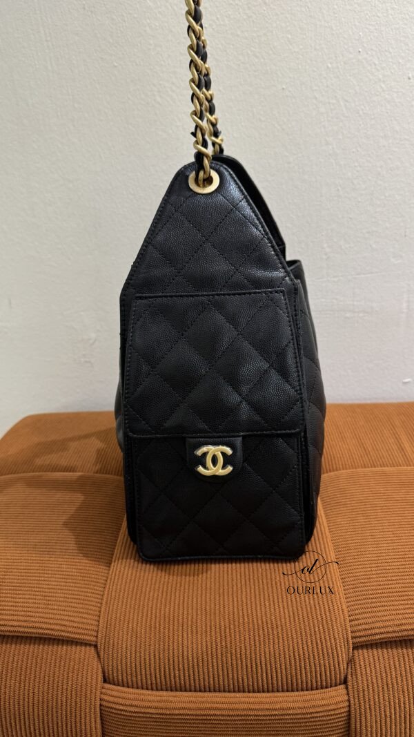 Chanel | Chanel 25 Cavair