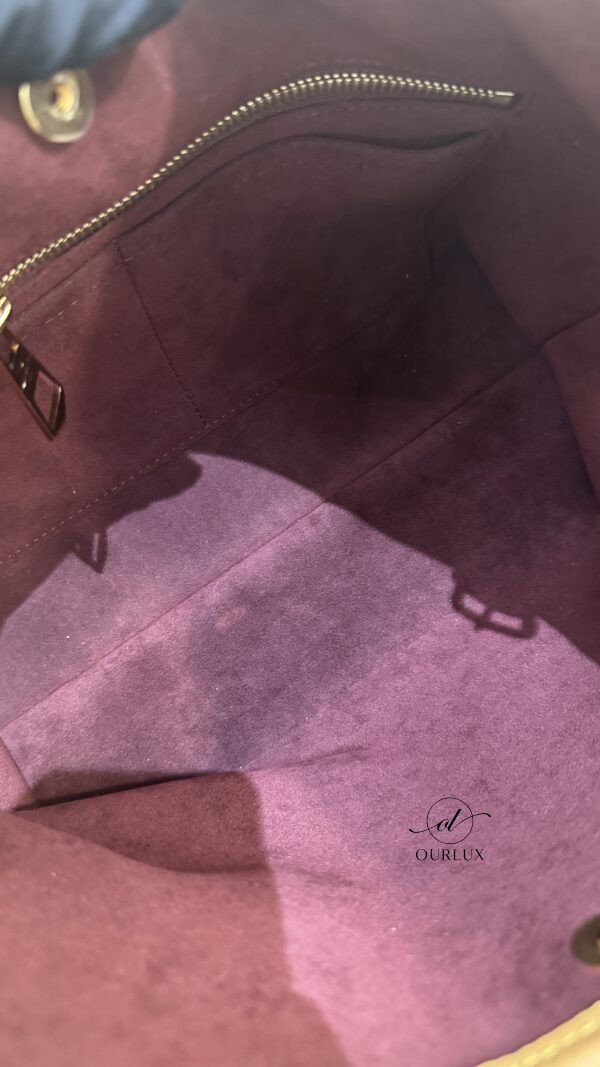 Louis Vuitton (LV) | Keepall PM