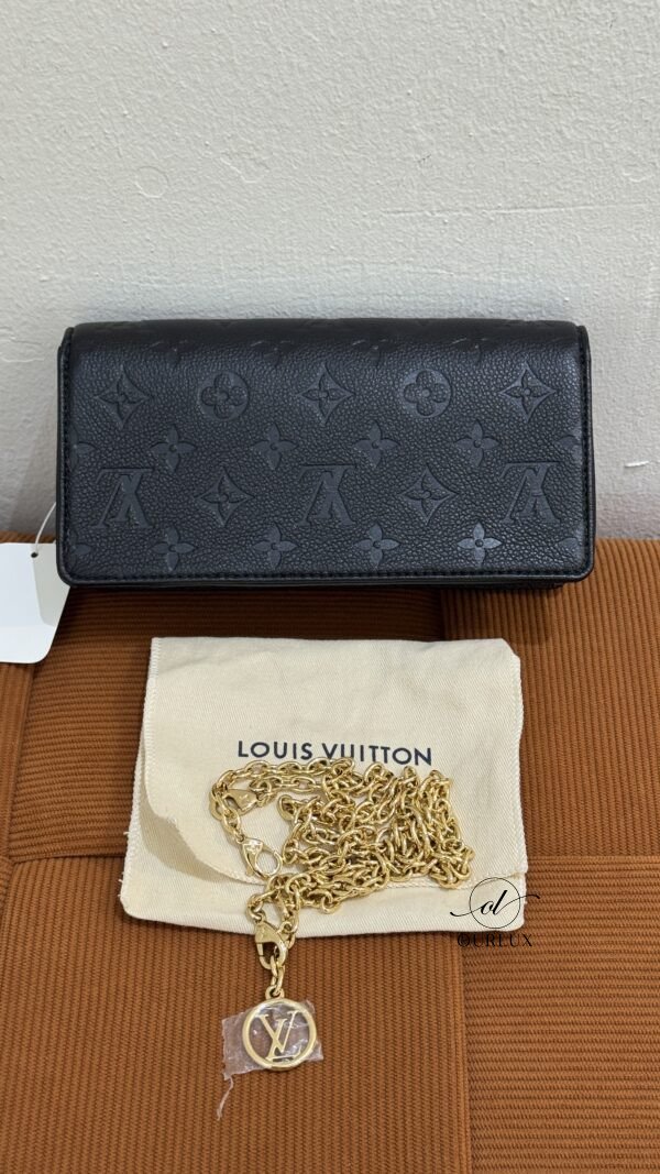 Louis Vuitton (LV) | Lily Wallet On Chain