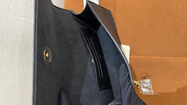 Louis Vuitton (LV) | Lily Wallet On Chain