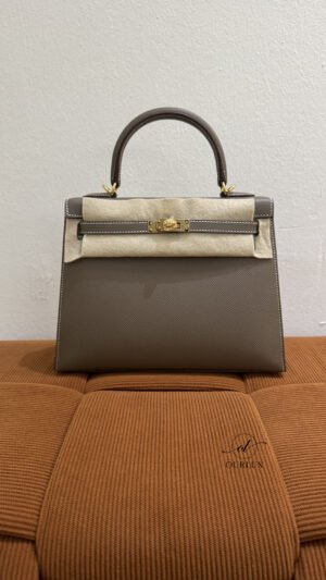 Pre-Owned/ Preloved/ Second Hand Hermes Kelly 25 Epsom Sellier, Bag in Etoupe, Gold Hardware Color, 25 Size, Front View