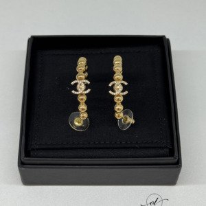 B202501312-Chanel-Beaded-Hoop-CC-Earrings Pre-Owned/ Pre-Loved/ Second-Hand Chanel Beaded Hoop CC Earrings, Earring in Gold Hardware Color, 3cm Diameter Size, Front View