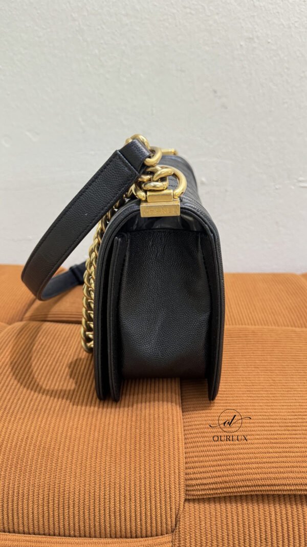 Chanel | Old Medium Boy Caviar