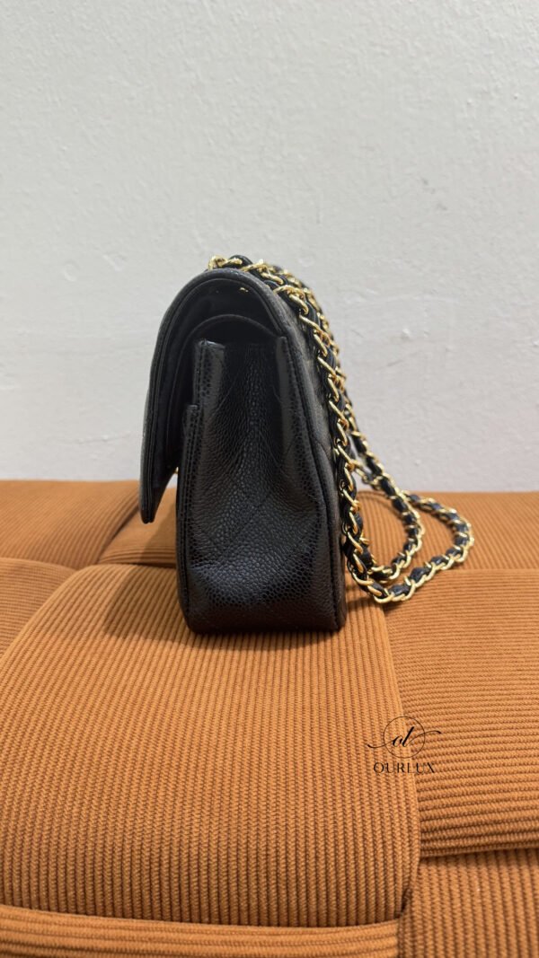 Chanel | Medium Classic Flap Cavair