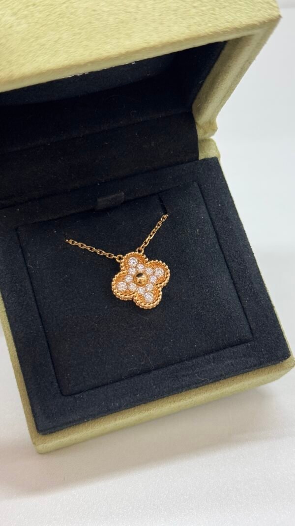 Van Cleef & Arpels (VCA) | Diamond Vintage Alhambra Necklace