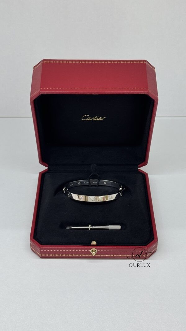 Pre-Owned/ Preloved/ Second Hand Cartier Diamond Love Classic Bracelet, Bracelet in White Gold, 4 Diamonds Color, 17 Size, Front View