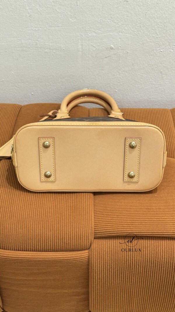 Louis Vuitton (LV) | Alma BB