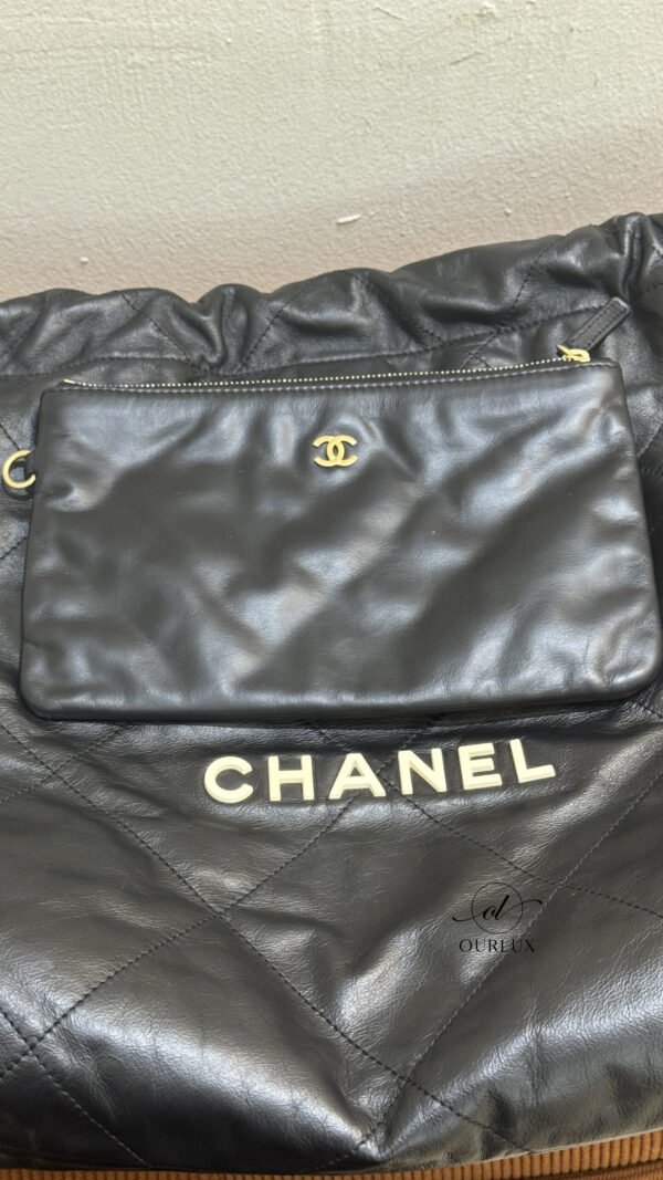 Chanel | Chanel 22 Medium