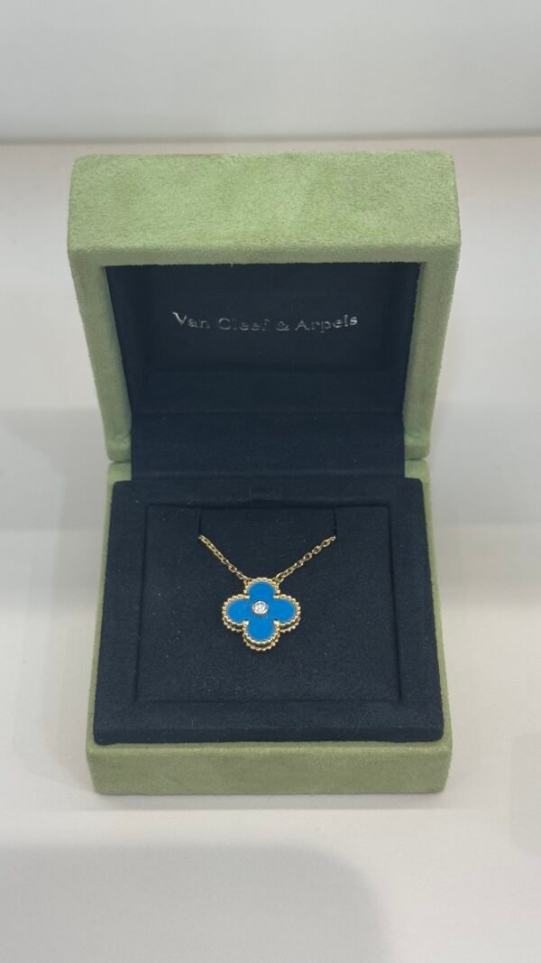 Pre-Owned/ Preloved/ Second Hand Van Cleef & Arpels (VCA) 2018 Holiday Pendant, Necklace in Blue Stone, Gold Color, Vintage Size, Front View