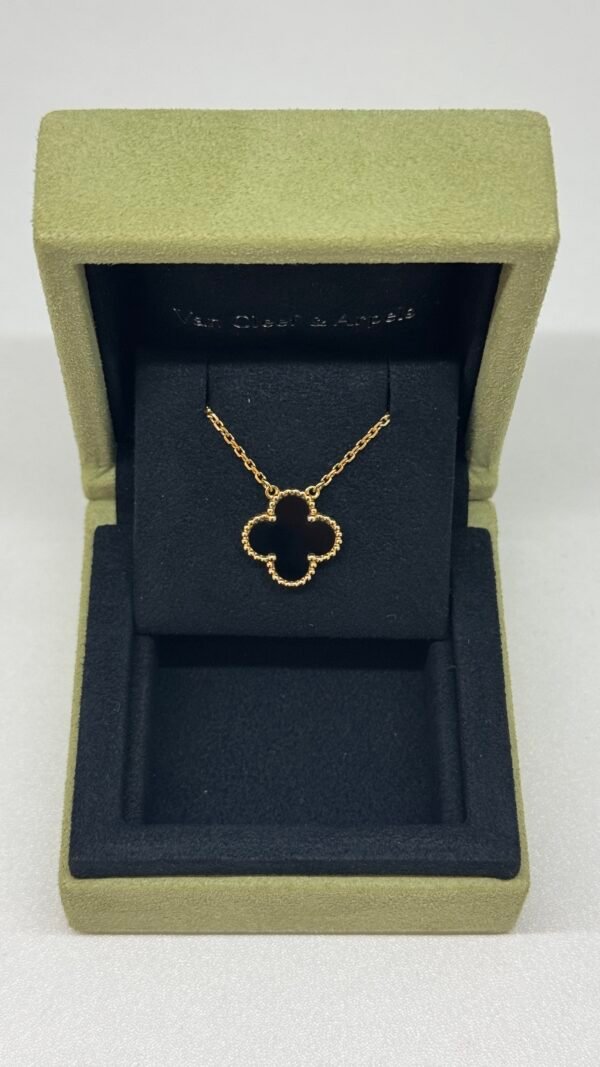 Van Cleef & Arpels (VCA) | Onyx Vintage Alhambra Pendant