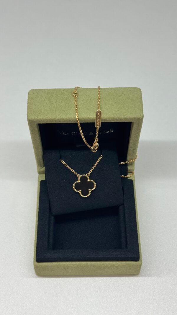 Van Cleef & Arpels (VCA) | Onyx Vintage Alhambra Pendant
