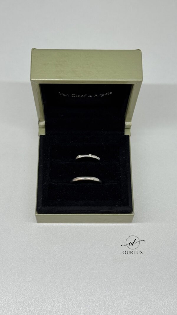 Pre-Owned/ Pre-Loved/ Second-Hand Van Cleef & Arpels (VCA) 3 Diamond Band Tenderment Etoiles, Ring in White Gold Pt950 Color, 48 Size, Front View