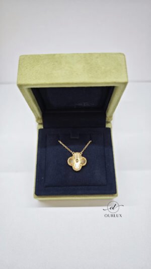 Pre-Owned/ Pre-Loved/ Second-Hand Van Cleef & Arpels (VCA) Guilloche 18K Gold, Necklace in Yellow Gold Color, 19cm Size, Front View