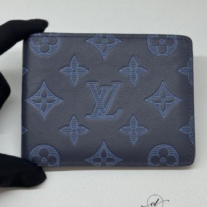 Pre-Owned/ Pre-Loved/ Second-Hand Louis Vuitton (LV) Men Bi-fold Wallet Multiple Wallet Monogram Shadow calfskin, Wallet in Dark Blue Color, 11.5 x 9 x 1.5 cm Size, Front View