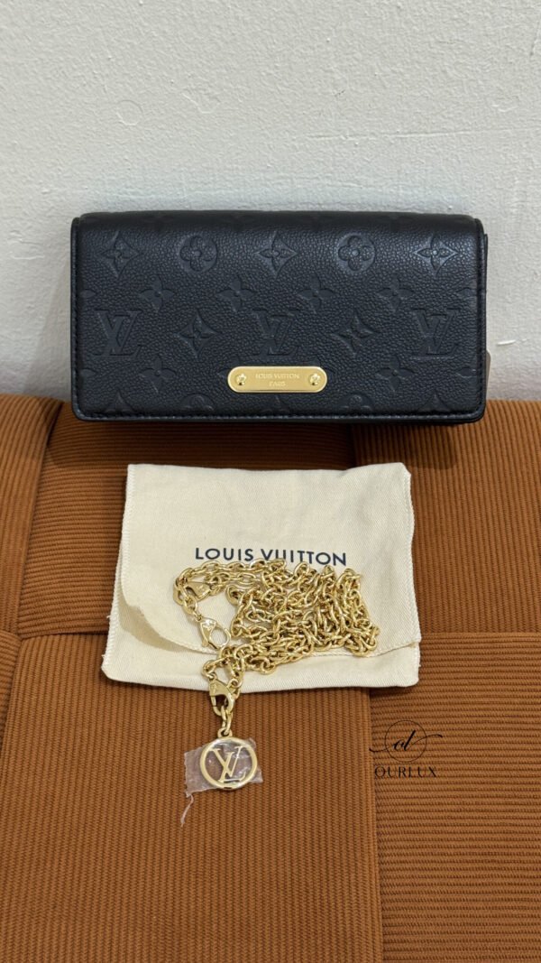 Louis Vuitton (LV) | Lily Wallet On Chain