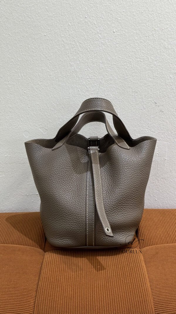 Pre-Owned/ Pre-Loved/ Second-Hand Hermes Picotin 18 Clemence, Bag in Etoupe Color, 18cm Size, Front View