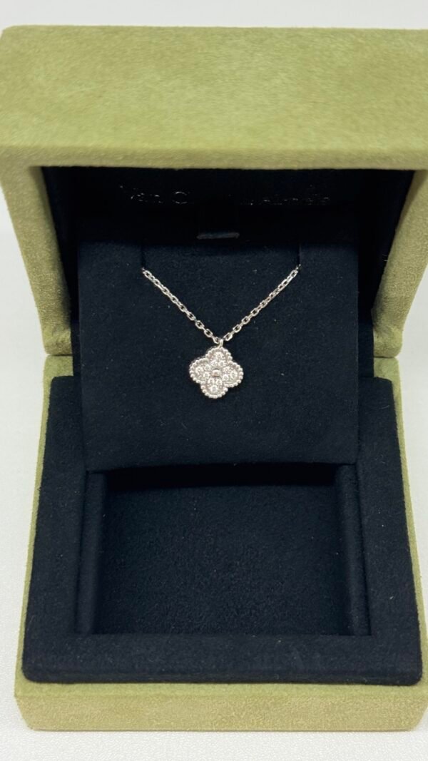 Van Cleef & Arpels (VCA) | Diamond Sweet Alhambra Necklace