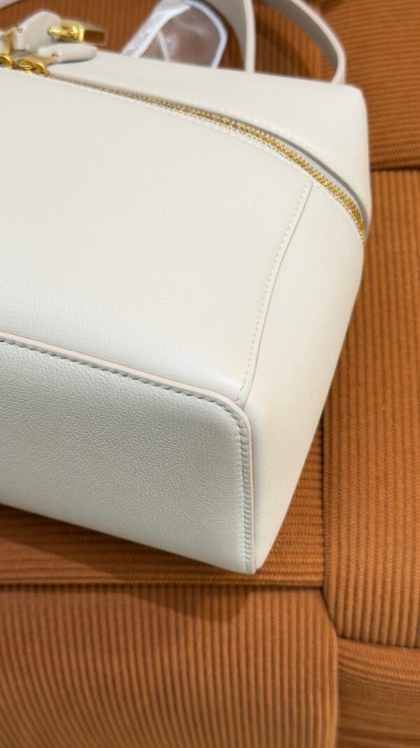 Loro Piana | L27 Extra Pocket Shoulder (Linen Calf)