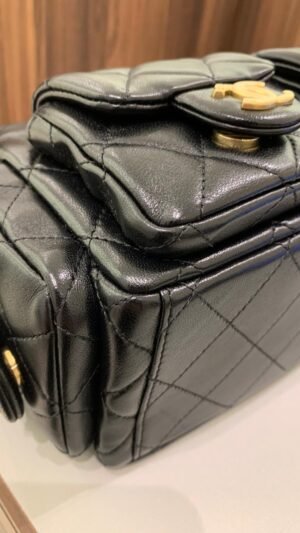 Pre-Owned/ Pre-Loved/ Second-Hand Chanel 25C Hobo Large, Bag in Black, Gold Hardware Color, 22 x 31 x 15cm (Large) Size, Front View