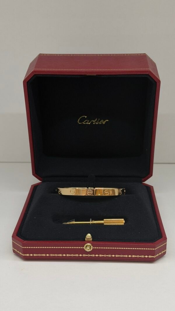 Cartier | Classic Regular Love Bracelet