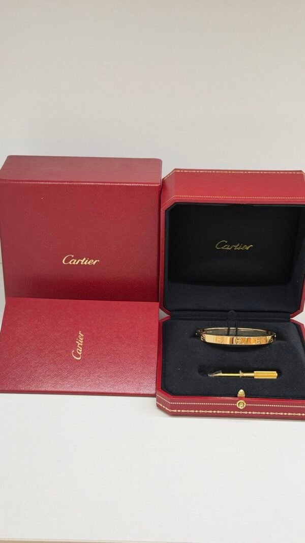 Cartier | Classic Regular Love Bracelet