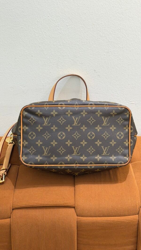 Louis Vuitton (LV) | Palermo Tote PM