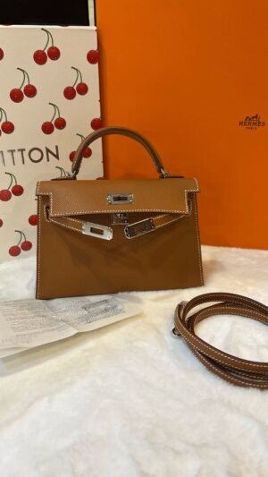 Pre-Owned/ Pre-Loved/ Second-Hand Hermes Mini Kelly 20 Epsom, Bag in Gold, Palladium Hardware Color, 20 Size, Front View