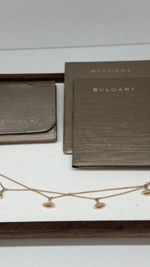 Pre-Owned/ Pre-Loved/ Second-Hand Bulgari (Bvlgari) Divas’ Dream 4 Motif Mother Of Pearl Bracelet (Rare!), Bracelet in Rose Gold Color, SM (15-17.5cm) Size, Front View