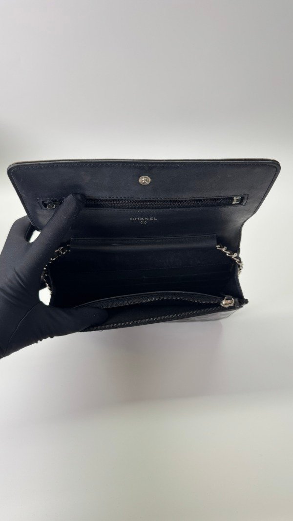 Chanel | Camellia Wallet On Chain