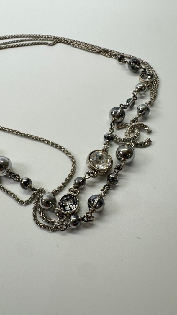 b202501513-chanel-long-necklace-3 Chanel | Long Necklace