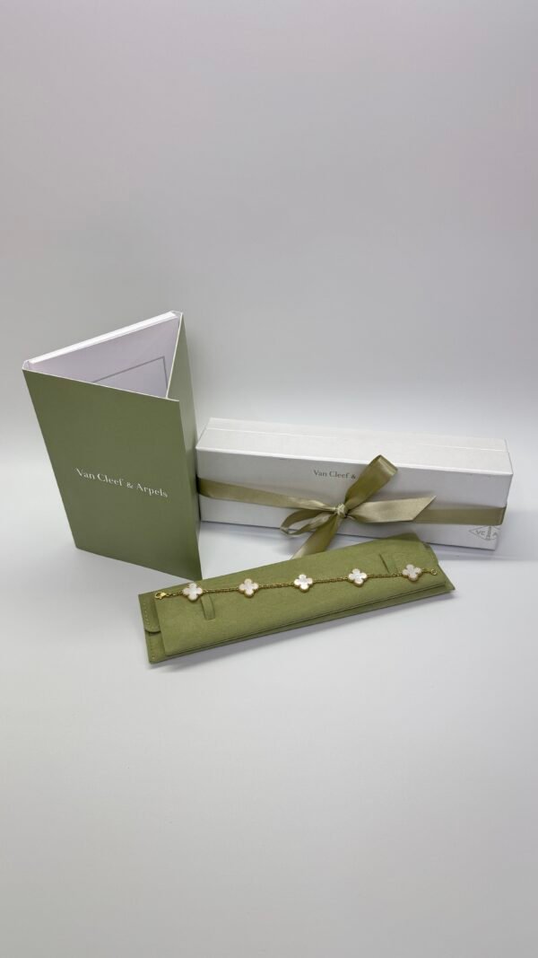 Pre-Owned/ Pre-Loved/ Second-Hand Van Cleef & Arpels (VCA) Alhambra Mother Of Pearl, Bracelet in White Mother Of Pearl Color, 19cm Size, Front View