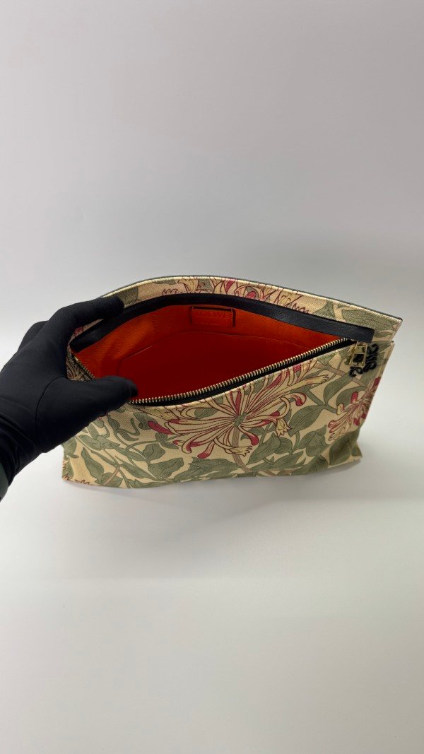 b202515464-loewe-pouch-crossbody-5 Loewe | Pouch Crossbody