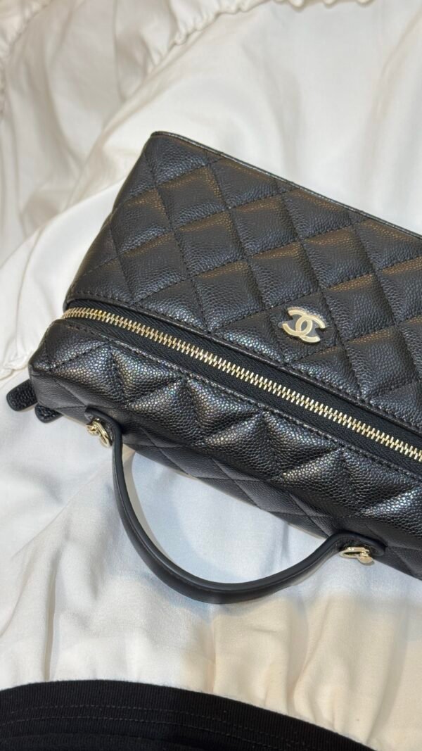 Chanel | LP Top Handle Vanity On Chain Cavair
