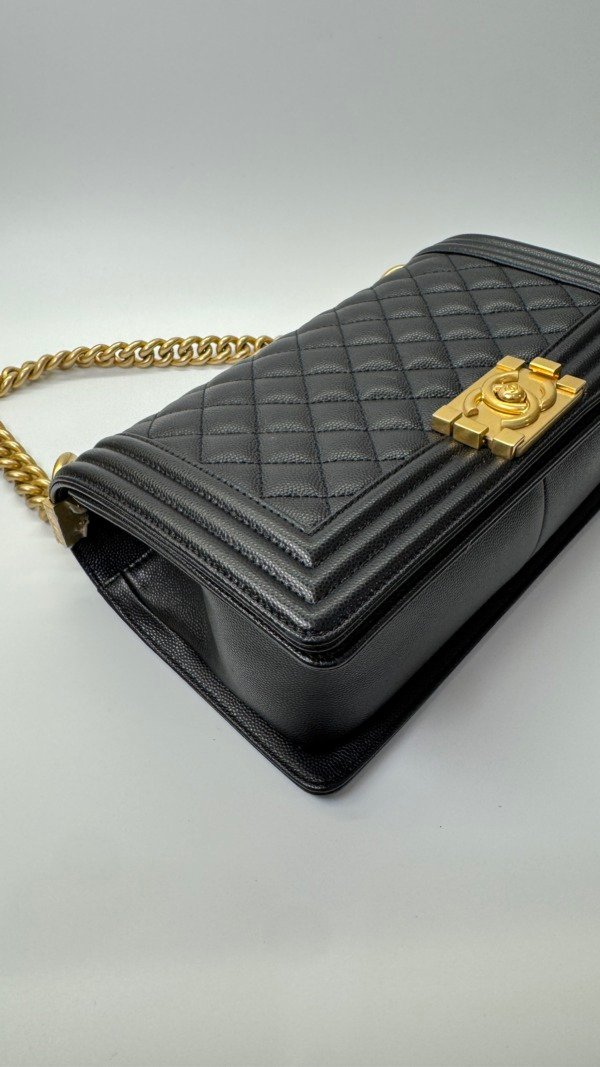 c202501505-chanel-old-medium-boy-caviar-4 Chanel | Old Medium Boy Caviar