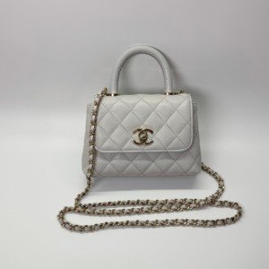 c202501506-chanel-mini-coco-handle-caviar Pre-Owned/ Pre-Loved/ Second-Hand Chanel Mini/Micro Coco Handle Caviar, Bag in Light Grey, Light Gold Hardware Color, 16 x 12 x 7 cm Size, Front View