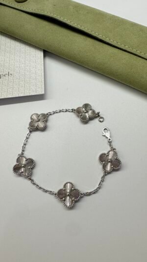 c202502530-van-cleef-arpels-vca-guilloche-5-motif-bracelet Pre-Owned/ Pre-Loved/ Second-Hand Van Cleef & Arpels (VCA) Guilloche 5 Motif Bracelet, Bracelet in White Gold Color, 19cm Size, Front View