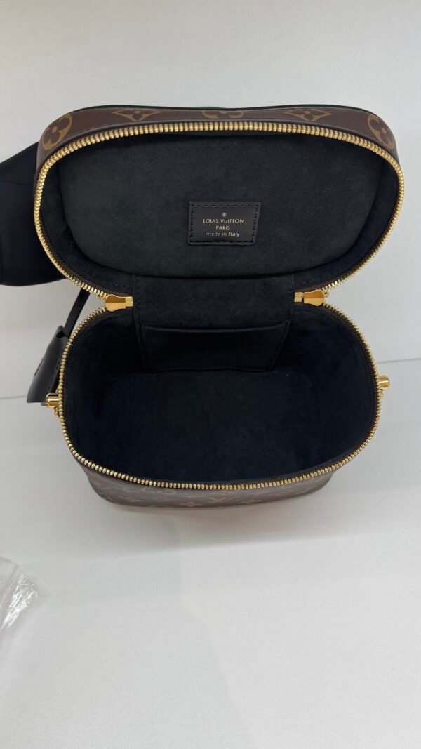 Louis Vuitton (LV) | Vanity PM