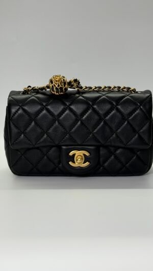 b202501117-chanel-pearl-crush-mini-rectangle Pre-Owned/ Pre-Loved/ Second-Hand Chanel Pearl Crush Mini Rectangle, Bag in Black, Gold Hardware Color, Mini Size, Front View
