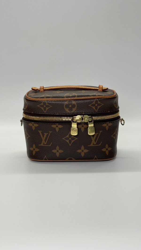 b202505570-louis-vuitton-lv-nice-nano-vanity-bag-adapted-with-chain-holder-1 Pre-Owned/ Pre-Loved/ Second-Hand Louis Vuitton (LV) Nice Nano Vanity Bag (adapted with chain holder), Bag in Monogram Color, 14 x 10.2 x 8.5 cm Size, Front View