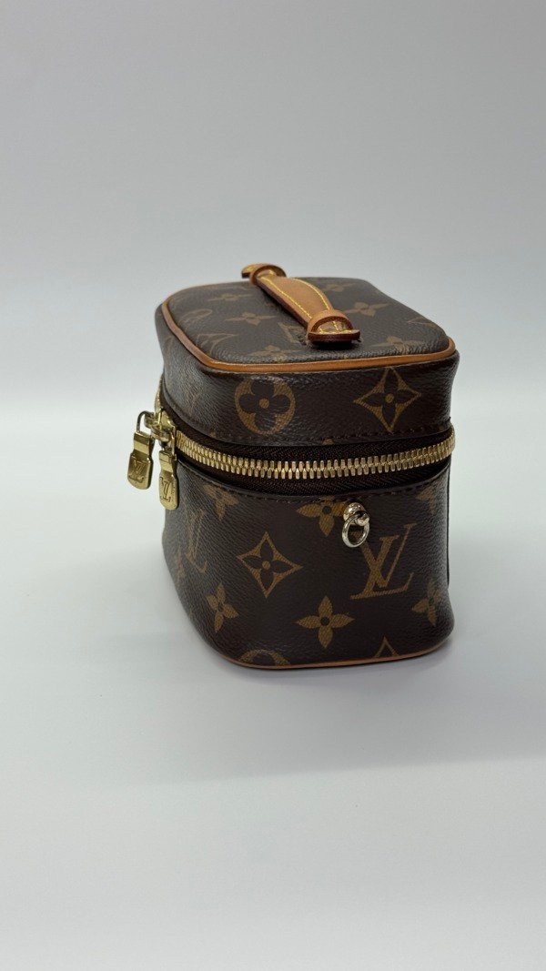 b202505570-louis-vuitton-lv-nice-nano-vanity-bag-adapted-with-chain-holder-4 Louis Vuitton (LV) | Nice Nano Vanity Bag (adapted with chain holder)