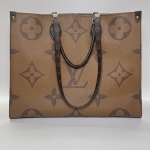 Pre-Owned/ Pre-Loved/ Second-Hand Louis Vuitton (LV) On The Go GM, Bag in Monogram Color, GM Size, Front View